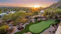 Elevated Escape on Camelback—Scottsdale’s Most Scenic Stay