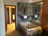 Westgate 1BR Ski in/out at Core of Canyons Village. Great View, Pools & Hot Tubs - Jacuzzi