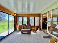 Peaceful Spacious Country house only 8 mins from the Kansas State Fairgrounds