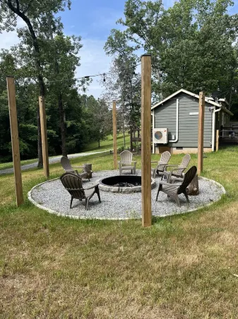 Cozy retreat located in the heart off the TIEC And the blue ridge mountains!