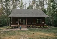 Wine Country Getaway Chalet  Pet Friendly