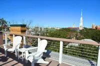 The Brigham 5 Star! Rooftop Terrace Historic Savannah Ultimate Lux Vacation!!
