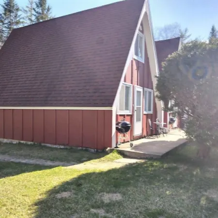Josh’s Campton Cottage by the Pemi River in the White Mountains!
