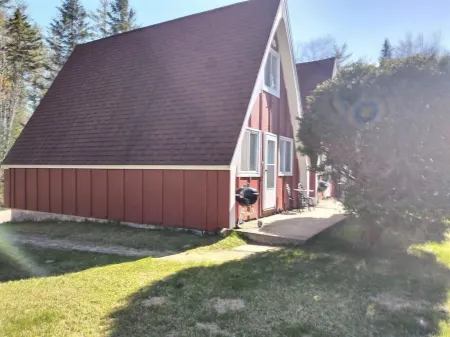 Josh’s Campton Cottage by the Pemi River in the White Mountains!
