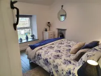 Mountainside Cottage - Excellent Hillwalking and Adventure Location Hotels near Eryri National Park (Snowdonia)
