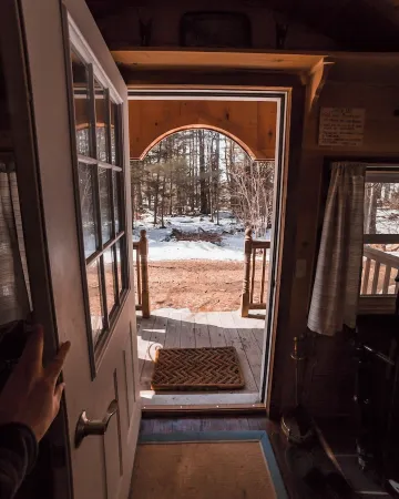 Cozy cabin in charming Londonderry
