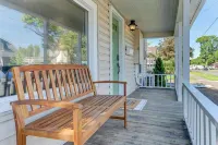 Willamette Valley Getaway w/ Backyard Firepit