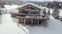 Amazing Historic Montana House. Hot Tub, Large Deck, On Golf Course A++ Location