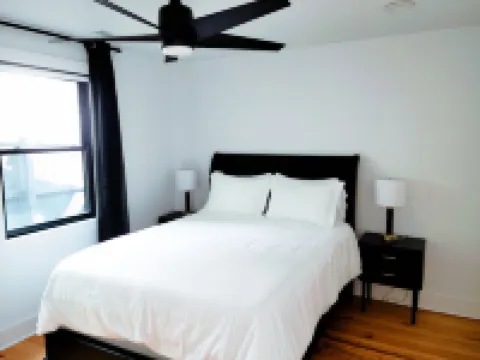 Completely remodled Victorian era home downtown Lynchburg VA