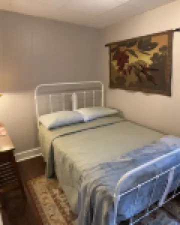 4 BEDROOM HOME IN MANISTEE MI.  Walk to the Lake! Deck!