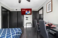 Magnolia Apt- Great Amenities & Price. High Quality Beds and Pillows