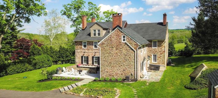 Historic Country Estate with Fabulous Pool & Pool House! Hotels in Hunterdon County