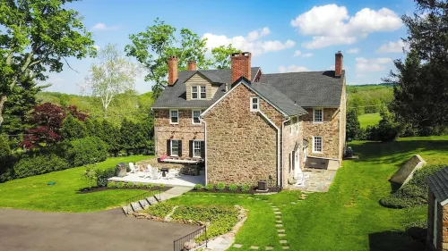 Historic Country Estate with Fabulous Pool & Pool House! Hotels in Hunterdon County