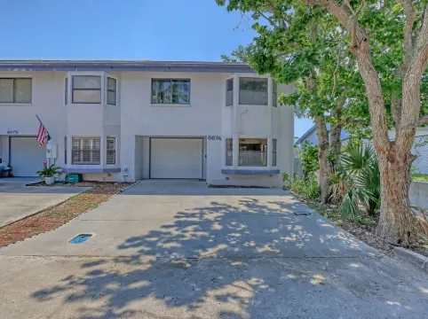 Newly Renovated Luxury Stay - Space Home By Beach & Port