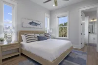 Pool & Spa Complete!  Luxury Quiet Retreat, Bay Views.