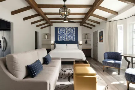 Triada Palm Springs, Autograph Collection