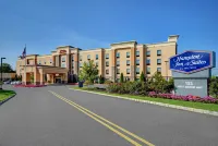 Hampton Inn & Suites Robbinsville Hotels in Hamilton