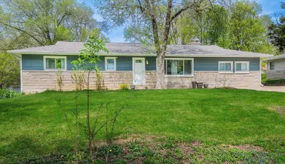 Cozy 3-Bed Home, 2 miles from IU Campus Hotels near chase 和大型商超