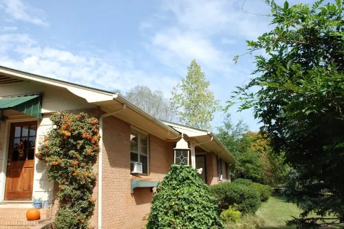 Home Away from Home 2 Br Pets & WiFi Rutherfordton NC 28139 Near Rails to Trails - 3-Star