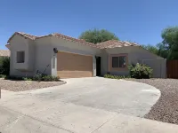 Southern Springs Home 사우스 마운틴 호텔