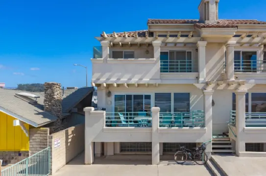 BEACH FRONT CONDO IN OCEANO