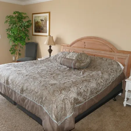 PRIVATE POOL 34'x18', 25 Minutes to Zion,  Playset for Kids, 7 bdrm, sleeps 32