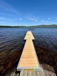 Huge Lakefront Cabin | Sleeps 12| King Bed| Dock| Ski Saddleback| Snowmobile|