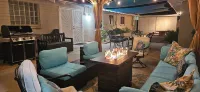 Patio Paradise 3 Bedroom Home Hot Tub too5 minutes from Fort Huachuca)