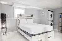 MINI PALACE @ MYSTIC SEAPORT & AQUARIUM: 5 QUEEN BEDS 1 BUNK BED - 2-Star
