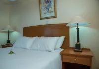 Sunbird Livingstonia Beach - 2-Star