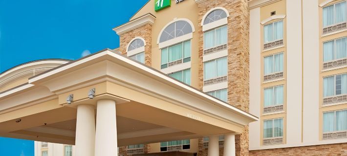 Holiday Inn Express & Suites COLUMBUS AT NORTHLAKE by IHG マスコギーのホテル
