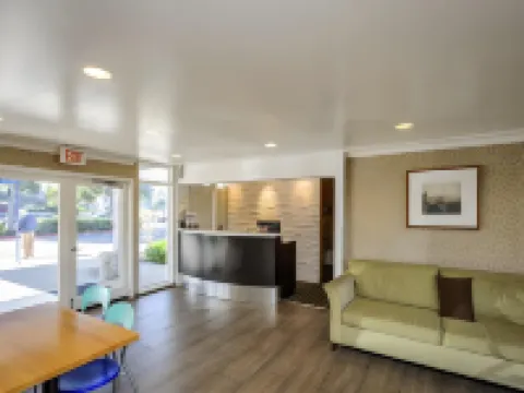 Marina Village Inn Hoteles en Alameda