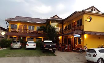 Khong Chiam Place - Housity