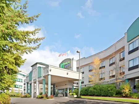Holiday Inn Express Bellingham Отели рядом с достопримечательностью «Structures Brewing»