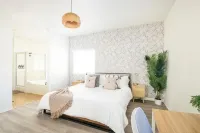 Coachella Oasis w Salt Pool/Spa, 5 min to festival