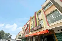 TwoSpaces Living at Maximus Inn Hotel dekat GKII Sekojo Palembang