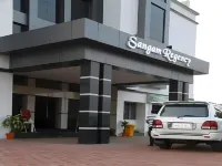 Hotel Sangam Regency Отели в г. Bhatye
