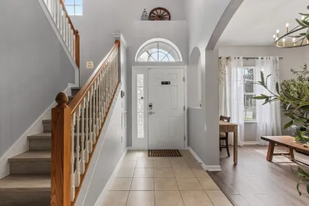 Luxury relaxing stay. A brand new remodel villa near Disney and Legoland