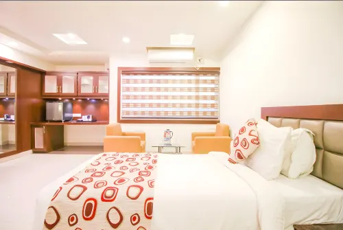 Hotel Grand Meridian Hotels in Katni