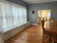 Historic Downtown Craftsman, 3br/2ba with a yard Hotels in Clarksville