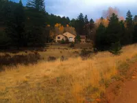 Charming 3-bedroom house with hot tub and WiFi in awesome Cripple Creek