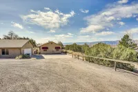 Vacation Home With Breathtaking Views, Ample Parking and Pool Table