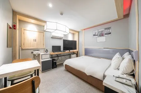 Bucheon DonquiHotel Отели рядом с достопримечательностью «Bucheon University»