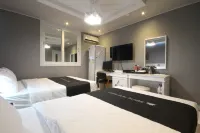 Naju Myeongsung Rivertel Hotels in Нажү