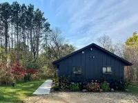 The Nordic Nest- a unique getaway! Close to trails, Menomonie-Stout- 6 miles
