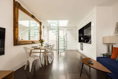 Stylish House | Roof Garden | Shoreditch Hotels in Shoreditch