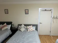 Acacia Wembley Stadium Serviced Apartment by Edens Hotels in Wembley