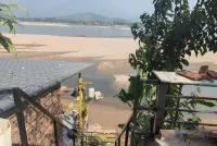 Homestay nhà gỗ Lan Anh Hotels in Thanh Thủy