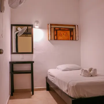 Hostal Gayser