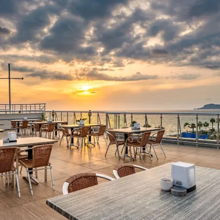Senza Grand Santana Hotel